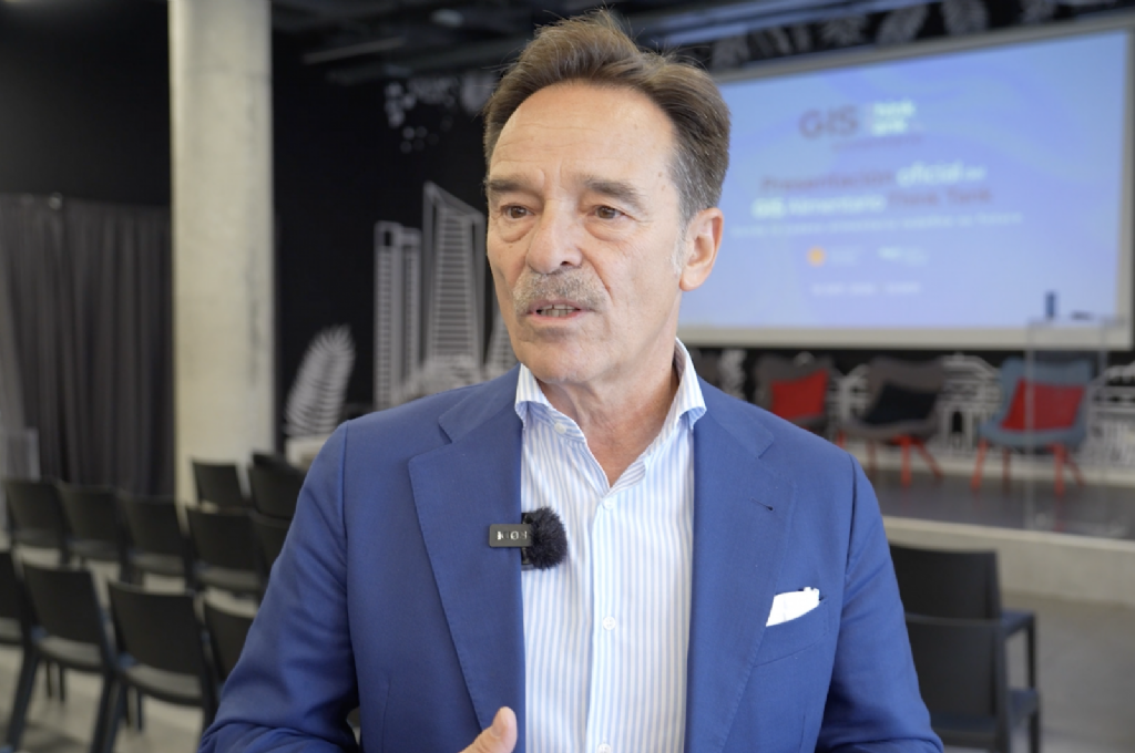 `Intentaremos contribuir a una visi�n de futuro de la cadena agroalimentaria espa�ola`